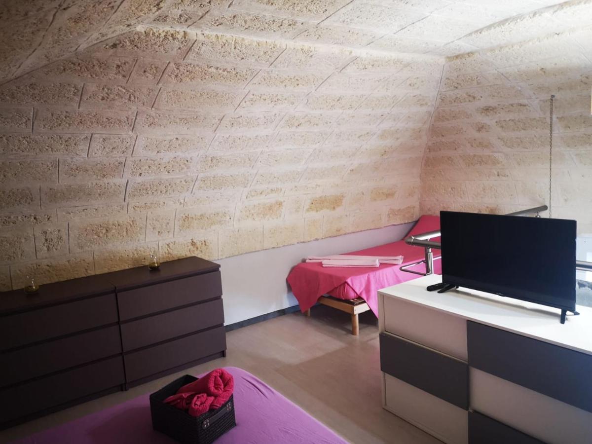 Metro Casa Vacanze บรินดิซิ ภายนอก รูปภาพ